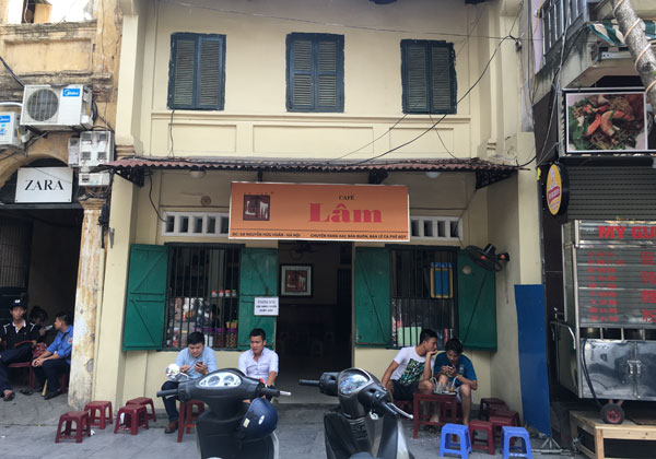 Lam Art Cafe in Hanoi